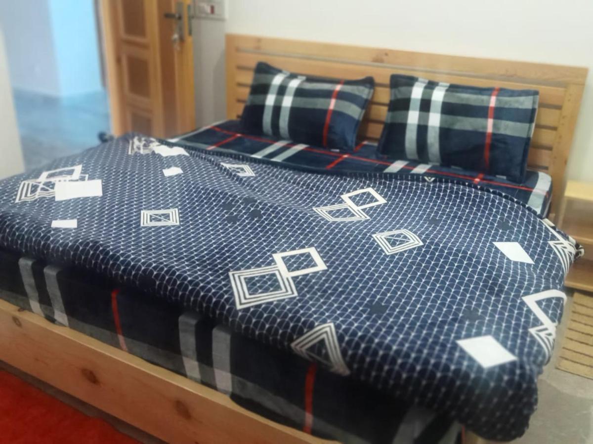 Travelodge Homestay Bīr المظهر الخارجي الصورة