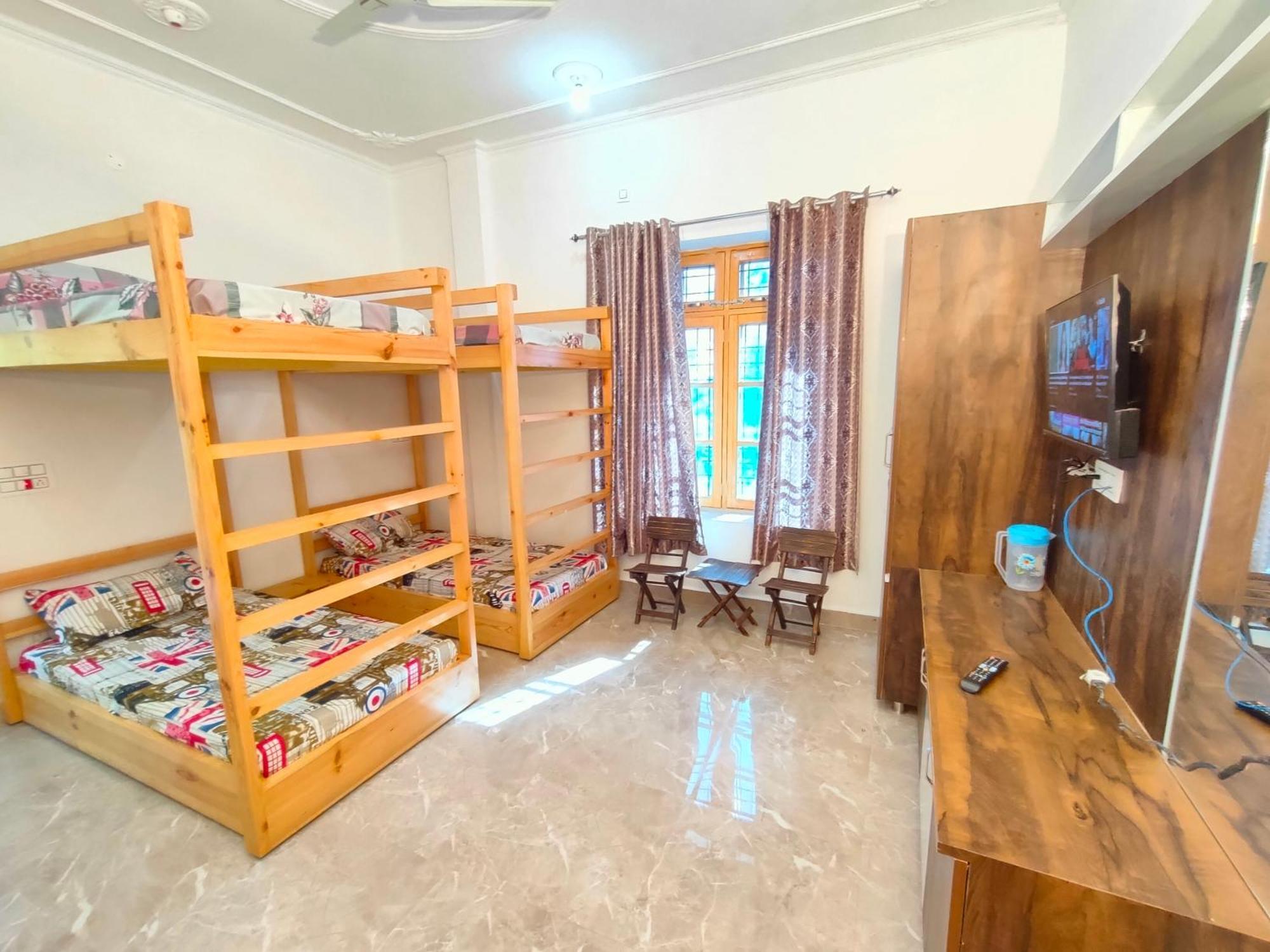 Travelodge Homestay Bīr المظهر الخارجي الصورة